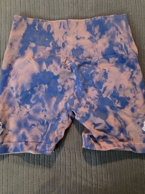 Darc Sport She Wolves Seamless Cloud Tie Dye Shorts Small Numbered 402/500